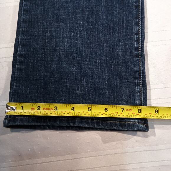 Levi’s Women’s Classic Bootcut Jeans Size 12 Dark Wash Mid Rise Stretch Denim - Picture 4 of 9